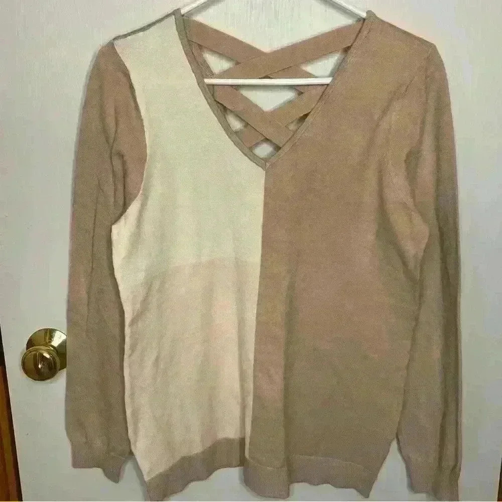 Love‎ Ellie Sweater Womens Large White Tan Pink 
V Neck , Long Sleeve NWOT